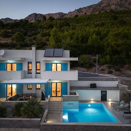 Villa Allegra With 32Msq Heated Pool, 300M Far From Sandy Beaches, Open Sea View Omiš Exteriér fotografie