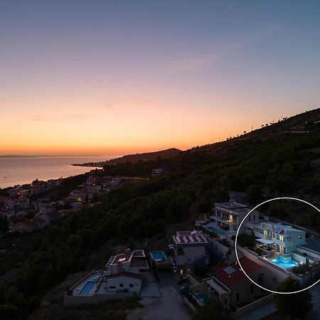 Villa Allegra With 32Msq Heated Pool, 300M Far From Sandy Beaches, Open Sea View Omiš Exteriér fotografie