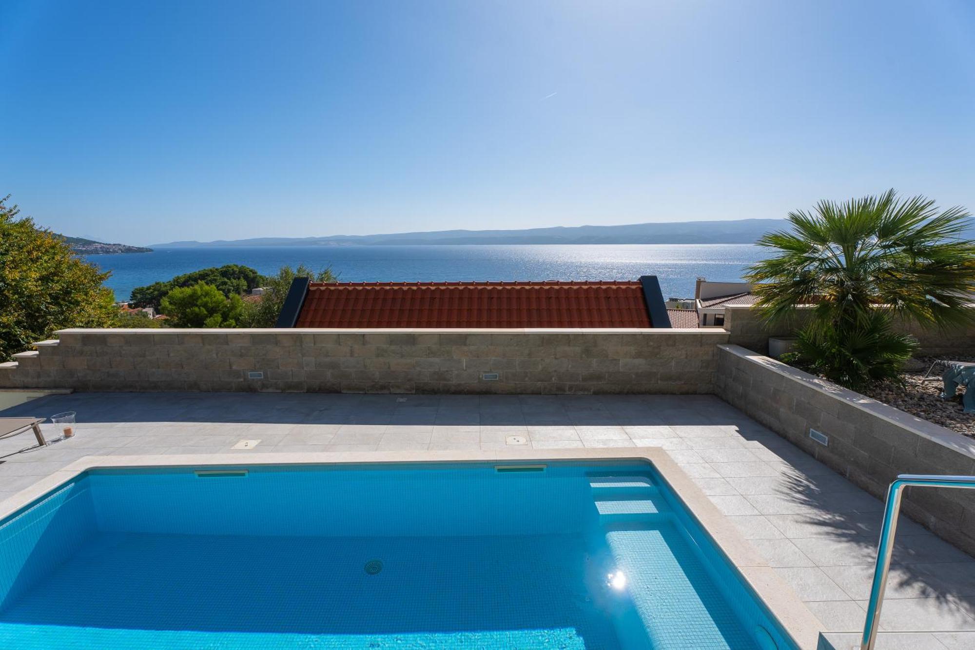 Villa Allegra With 32Msq Heated Pool, 300M Far From Sandy Beaches, Open Sea View Omiš Exteriér fotografie
