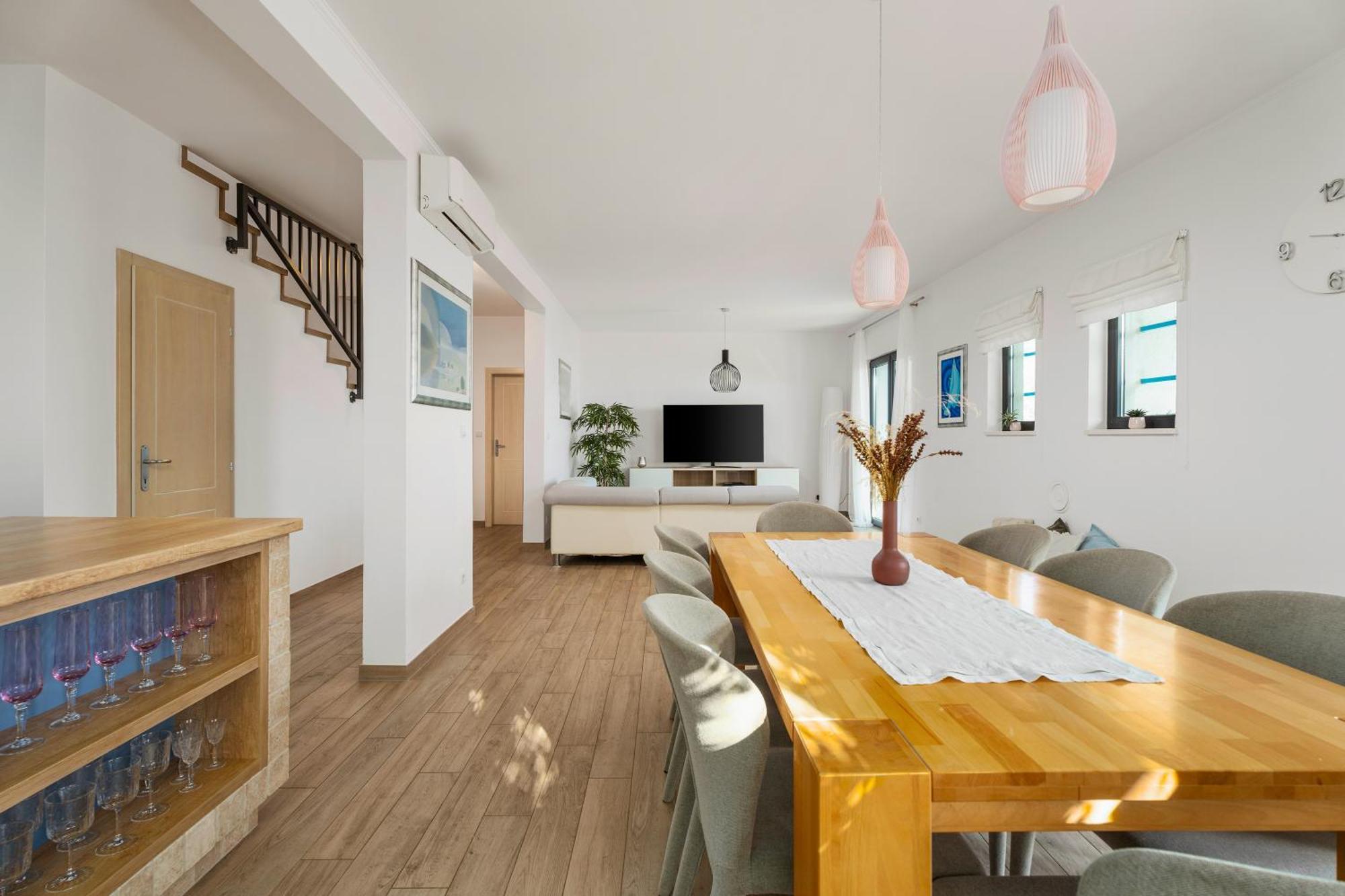 Villa Allegra With 32Msq Heated Pool, 300M Far From Sandy Beaches, Open Sea View Omiš Exteriér fotografie